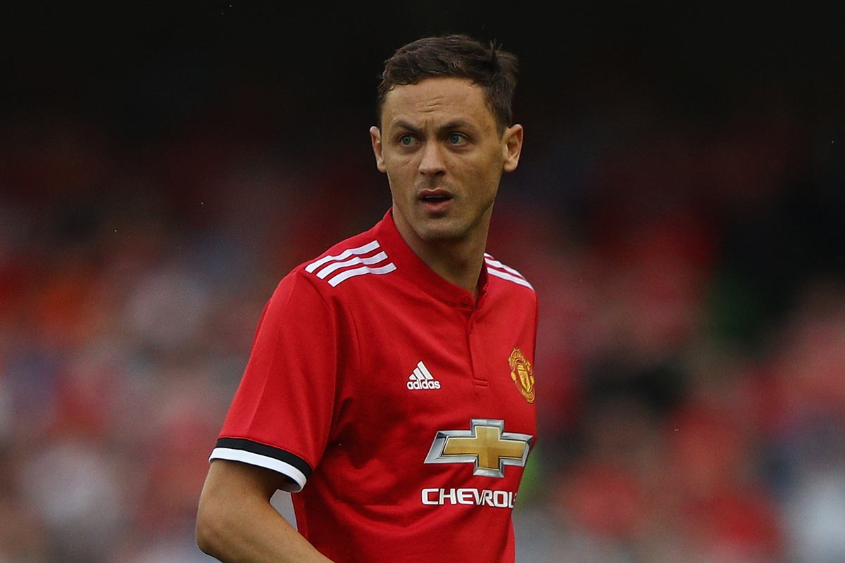 中占据更多 中占据更多